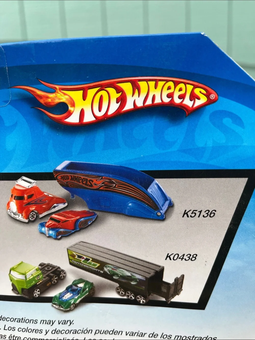 Hot Wheels Truckin' Transporter Playset - Red & Blue
